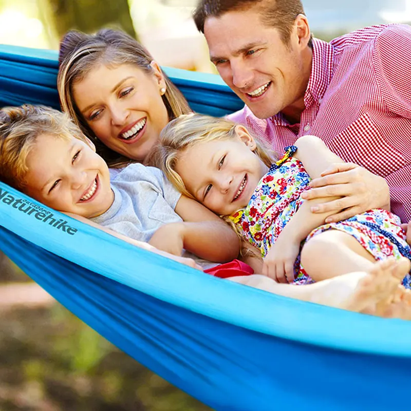 Двойной гамак NatureHike портативный с парашютом для улицы кемпинга дома и сада