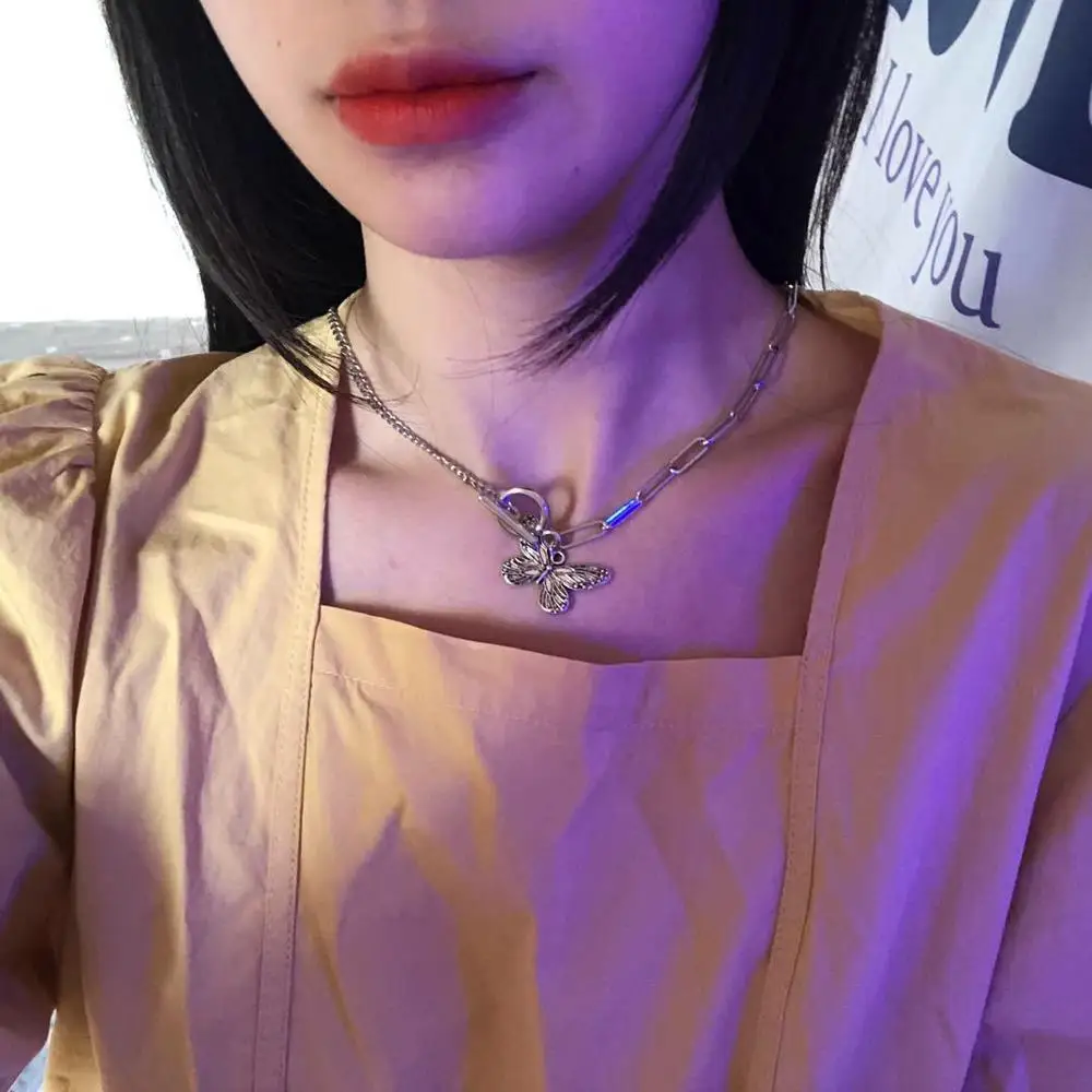 

Fashion new girl clavicle chain OT buckle retro butterfly necklace female wild jewelry hot sale
