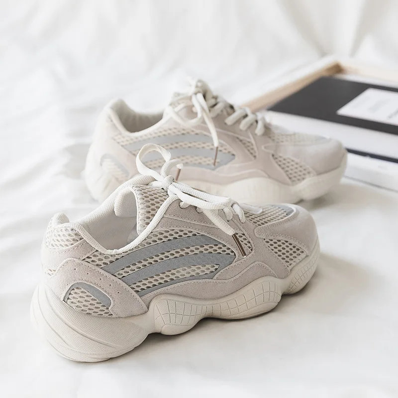 beige INS/женские модные повседневные кроссовки; Новинка года; блестящие женские туфли на платформе в полоску из дышащего сетчатого материала; удобная Уличная обувь для отдыха - Color: beige