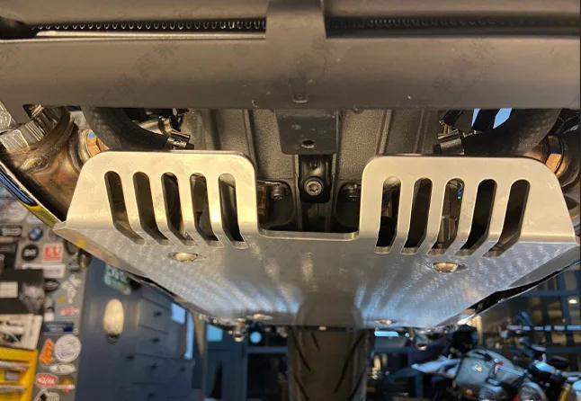 

BMW R18 special high-strength engine oil pan guard plate guard