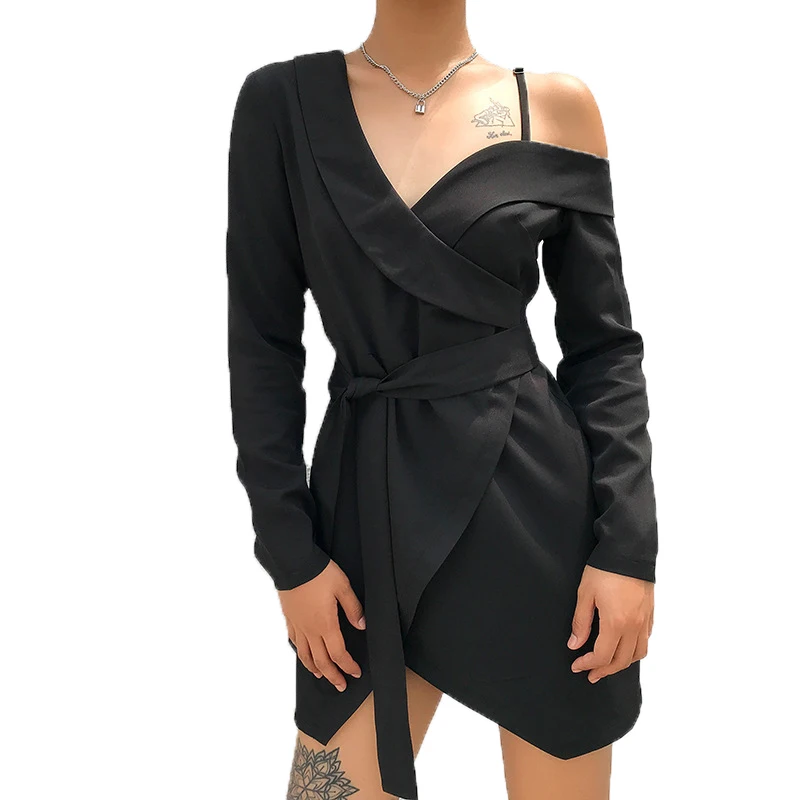 Летнее платье на бретелях спагетти новинка 2021 соблазнительное с длинным рукавом