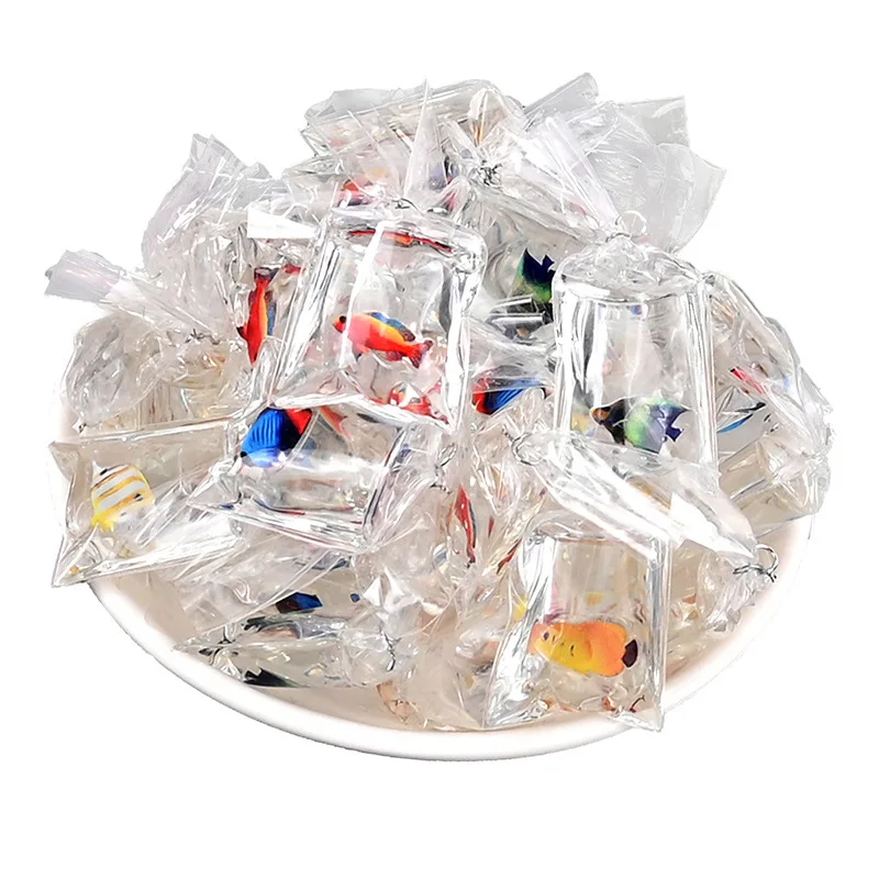 Подвеска из эпоксидной смолы в виде рыбки