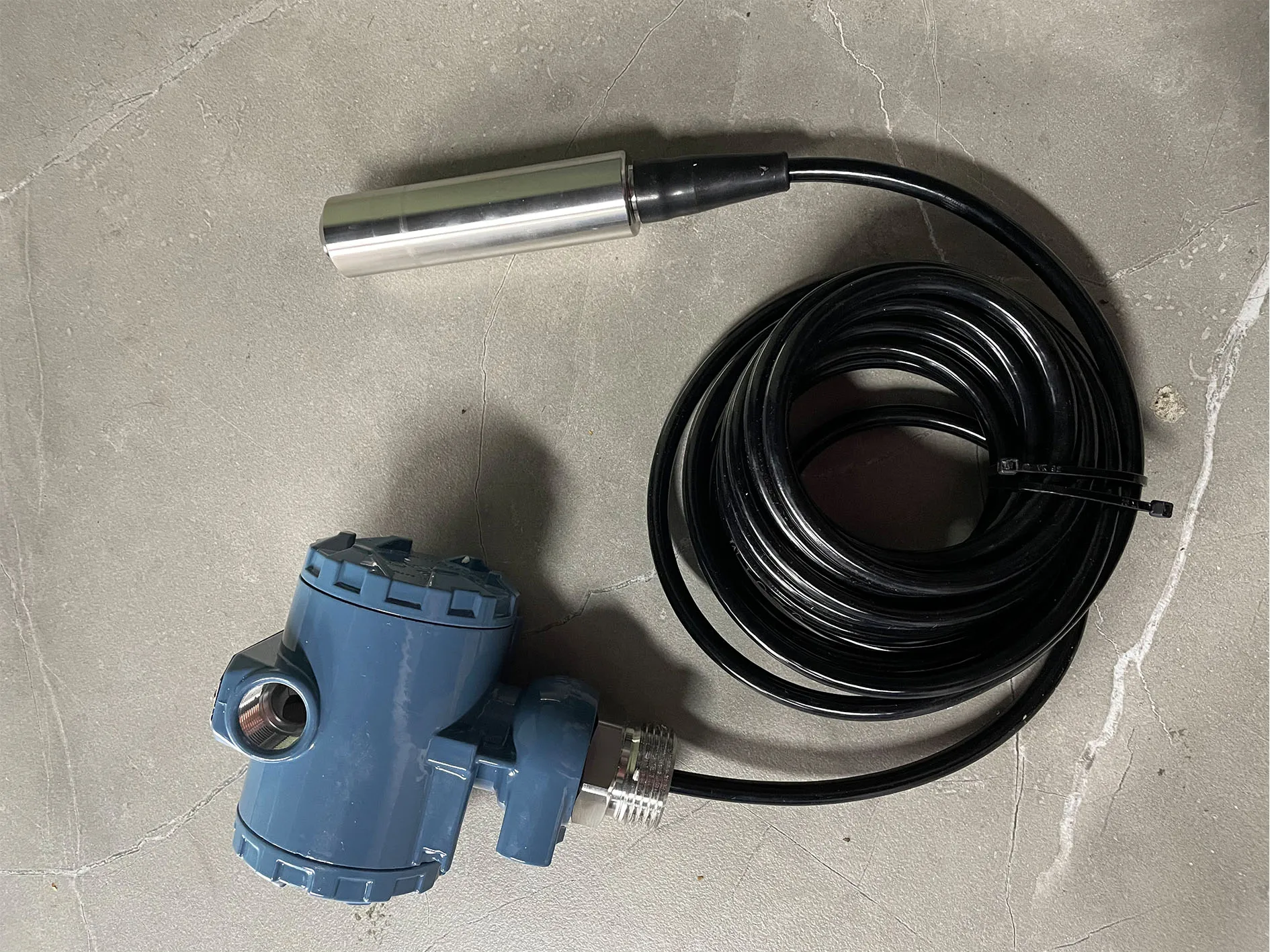 

4-20mA Water Tank Level Gauge Liquid Level Measuring Instrument