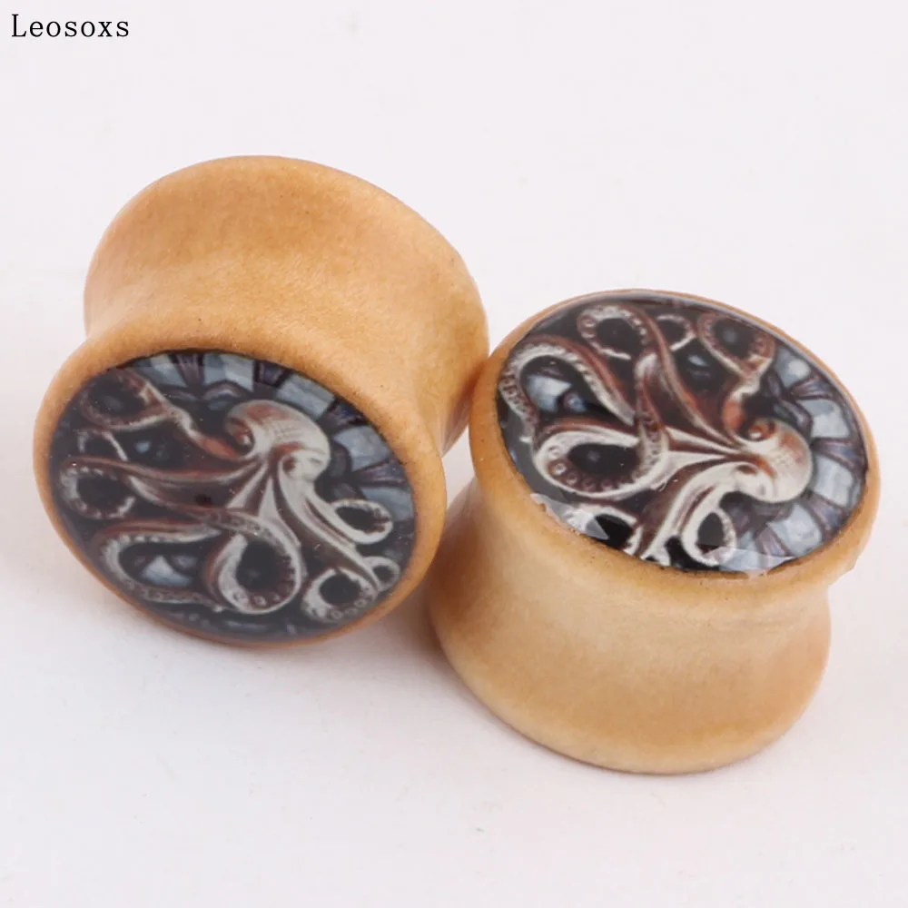 

Leosoxs 2pcs New Product Trend Wood Octopus Ear Expander Body Piercing Jewelry
