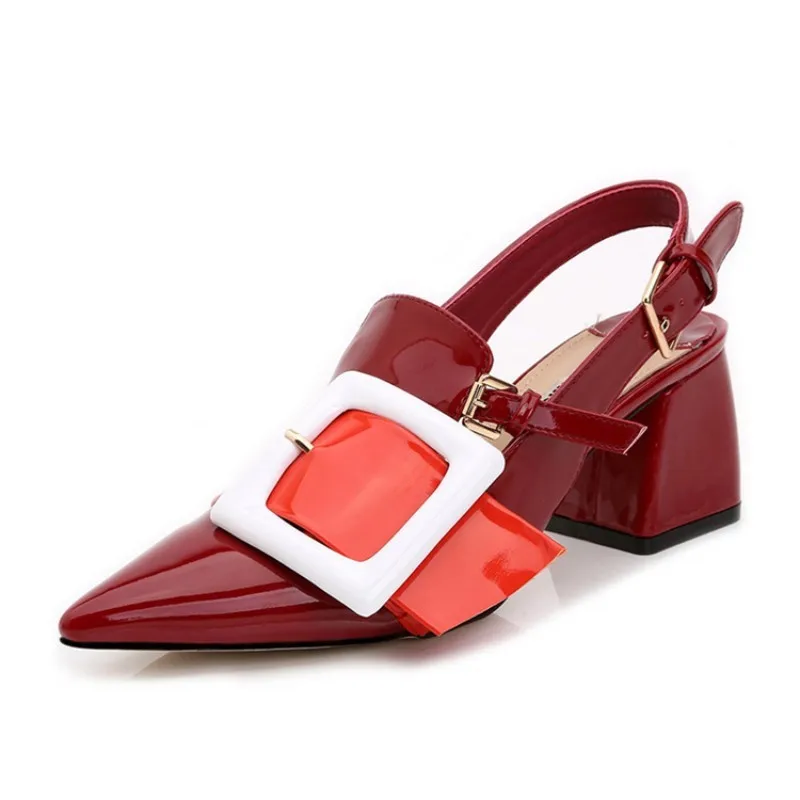 Вечерние туфли с острым носком на толстом каблуке пряжкой и ремешком женские