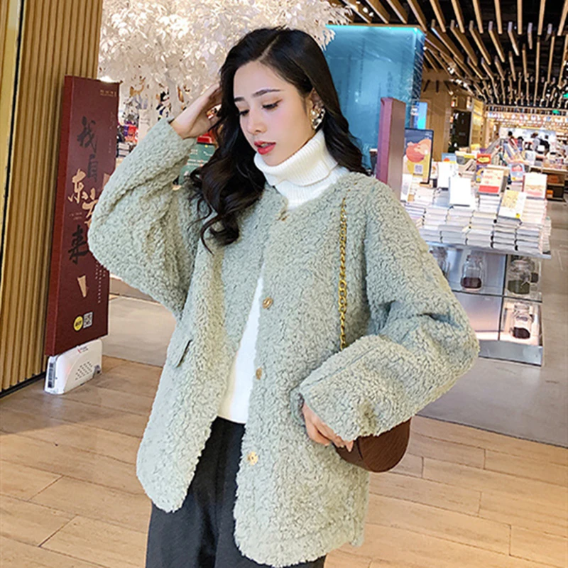 

Lamb fur fur all-in-one women's jacket short thickened 2020 autumn and winter new elegant loose fashion popular jacket top