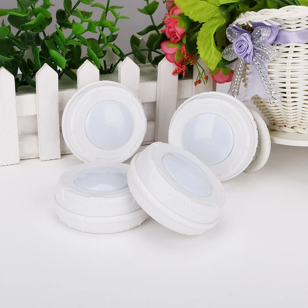 Настенный светильник с инфракрасным датчиком движения и клейкой подкладкой |