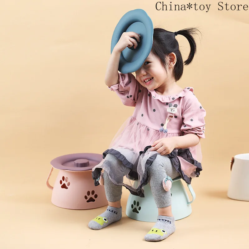 

Diapering & Toilet Training