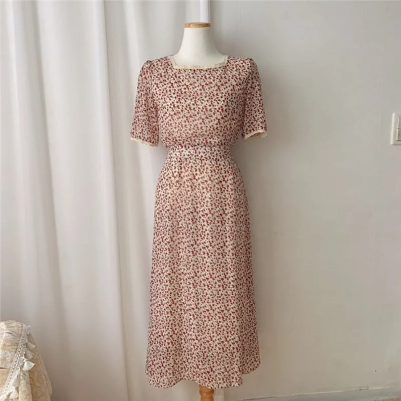 

Korean Fashion Style Sweet 2021 Spring Summer Little Fresh Floral Cute Square Collar Lace Stitching Short Sleeve Dress for Women