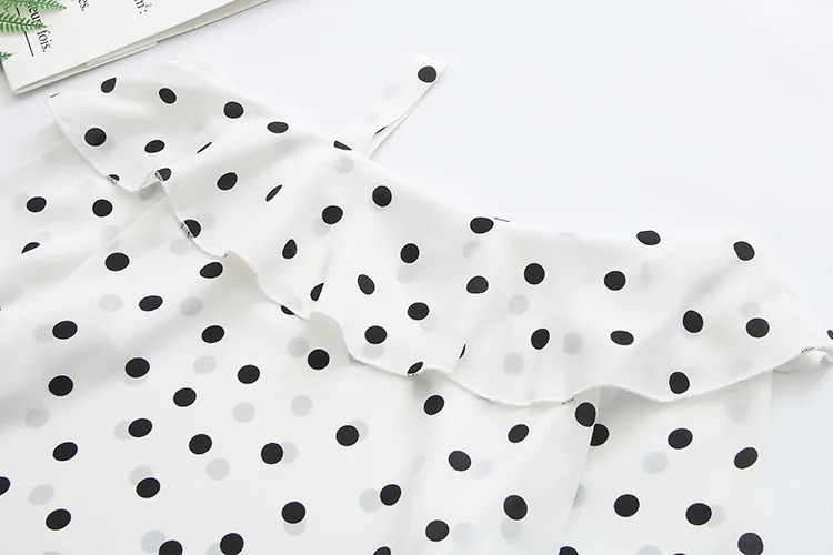 

Summer 2020 New Size Polka Dot Shoulder-revealing Fashion Short Sleeve Chiffon Shirt White Black Casual Printed Tops for Girls