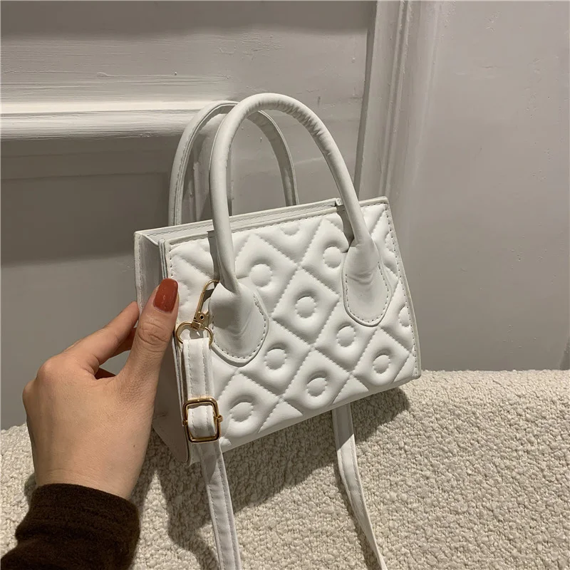 

Женская сумка-мессенджер в клетку, новинка осень-зима 2021, модная повседневная портативная простая маленькая квадратная сумка в иностранном...