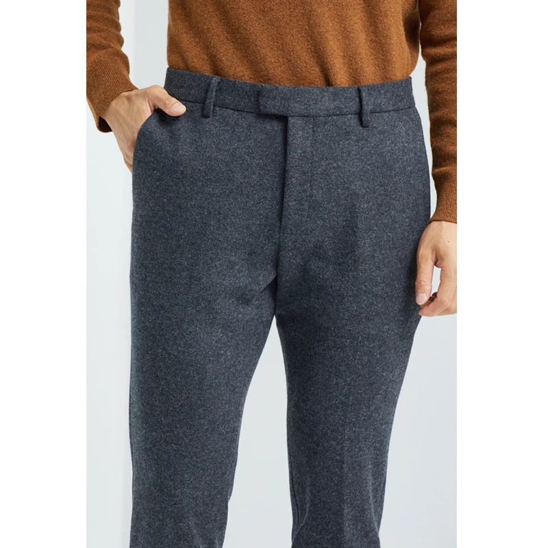 

Men's wool casual pants are thickened to keep warm and slim in winter