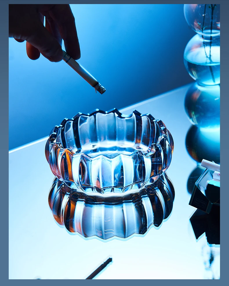 

Ceramic Ashtray Hollow Out Ash Tray Ascherbecher Desktop Decor for Home Office Car Golden Black 2021 New Arrivals