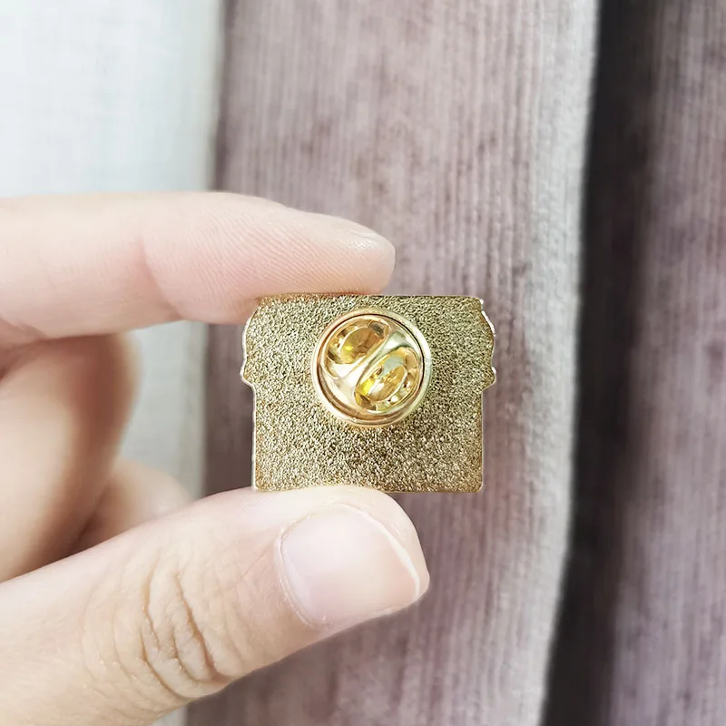 Жесткий эмалированный металлический значок Freemason Z Eye на заказ 50 шт. - купить по