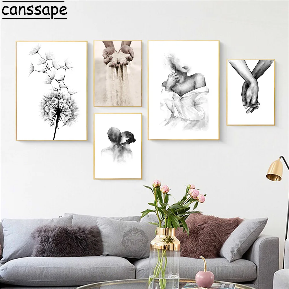 Картина с надписью поцелуй на плечо черно-белый постер в скандинавском стиле