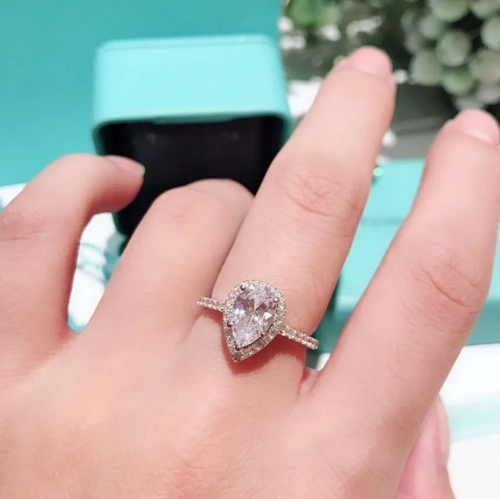 Женское кольцо из серебра 925 пробы с фианитом|Кольца| |