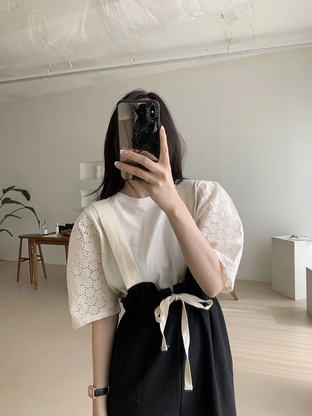 

Korean Ins Retro Sweet Western Style Youthful-Looking Hollow Puff Sleeve Shirt + High Waist Slimming and Wide Leg Suspender