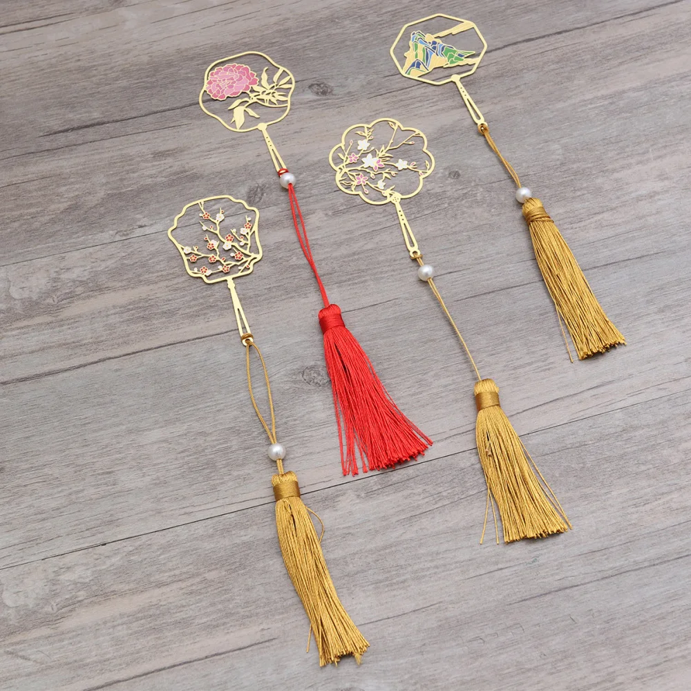 

4pcs Creative Brass Bookmarks Vintage Chinese Traditional Style Metal Fan Shaped Bookmarks for Stationery Gifts (Red Plum Fan +