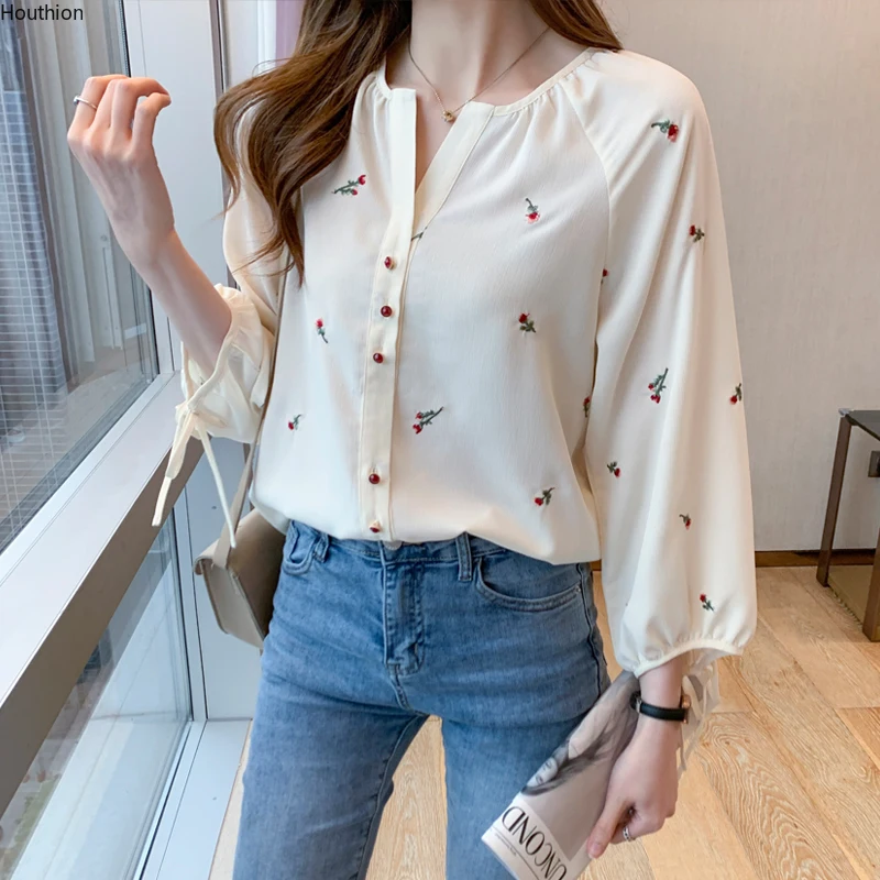 

Блузка женская с круглым вырезом, модная Повседневная рубашка с вышивкой, топ с рукавом 3/4, в Корейском стиле, на лето