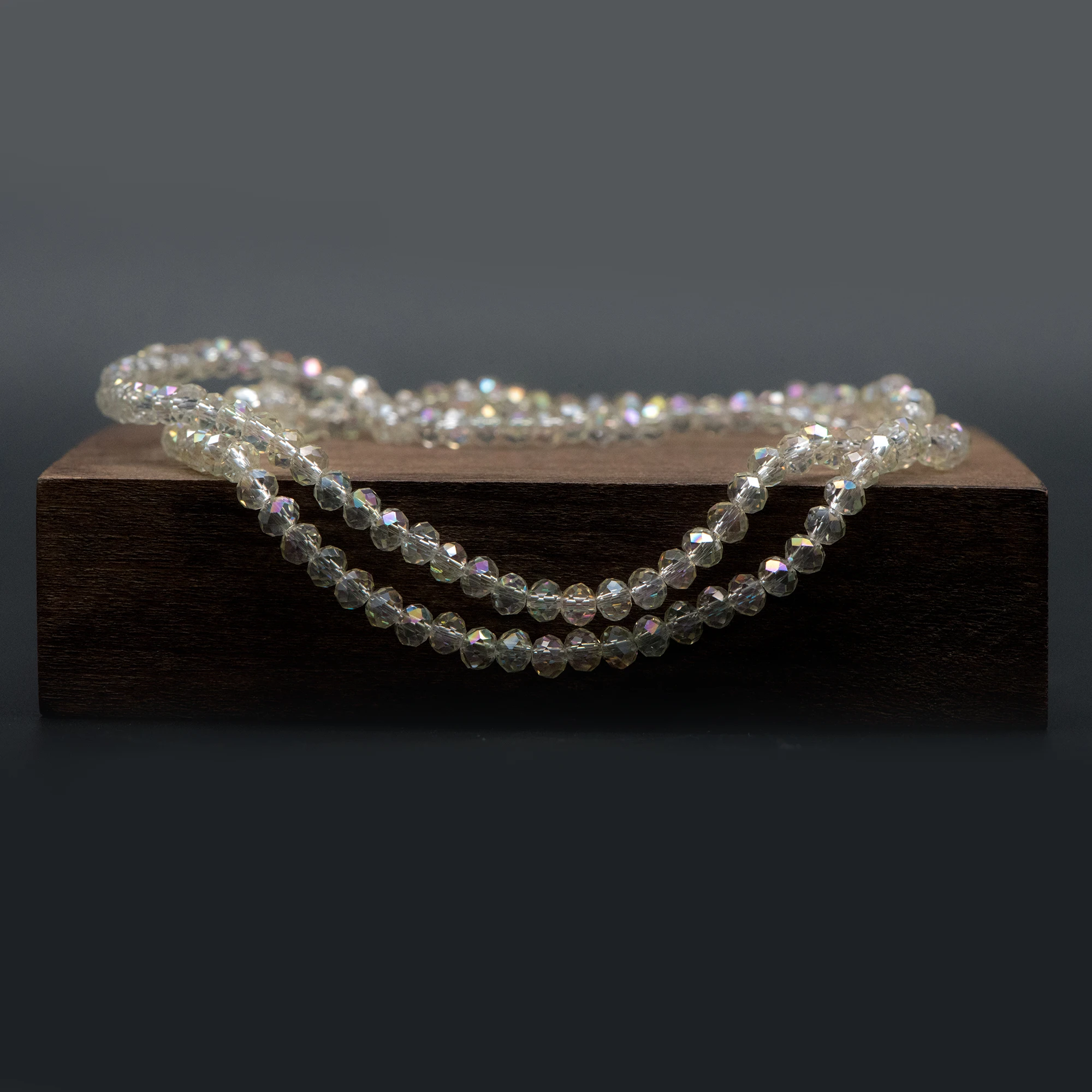 

Crystal Glass Rondelle Faceted beads 3x4mm Spring Green -(BZ04-111)/ 145pcs