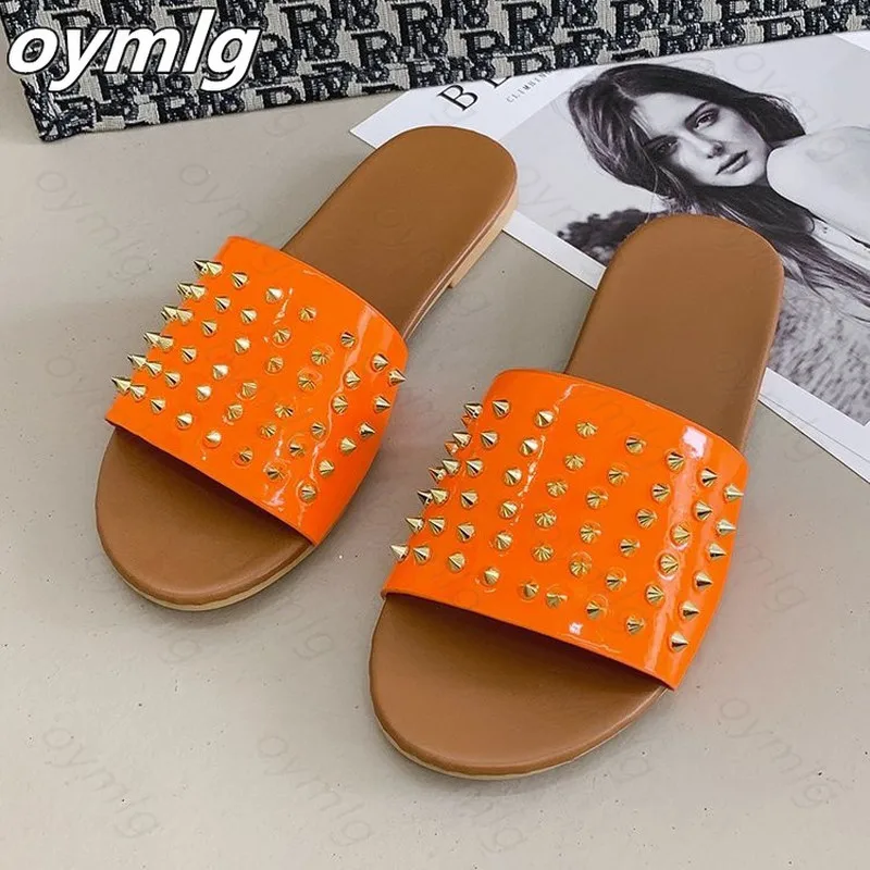

Women Rivet Slippers Flat Casual Ladies Slides Open Toe Outside Metal Decoration Soft Beach Shoes Summer Female Footwear Hot