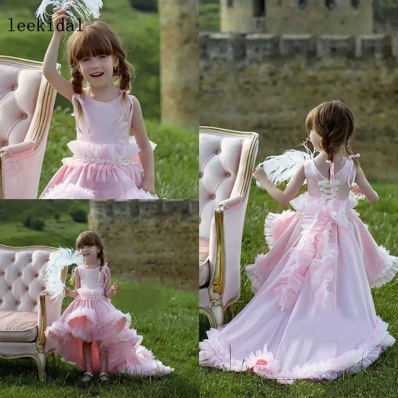 

Pink Princess Lace Flower Girl Dresses Hi Low Ruffles Tiered Girls Pageant Dress with Pearls Upscale Kids Formal Gowns Custom