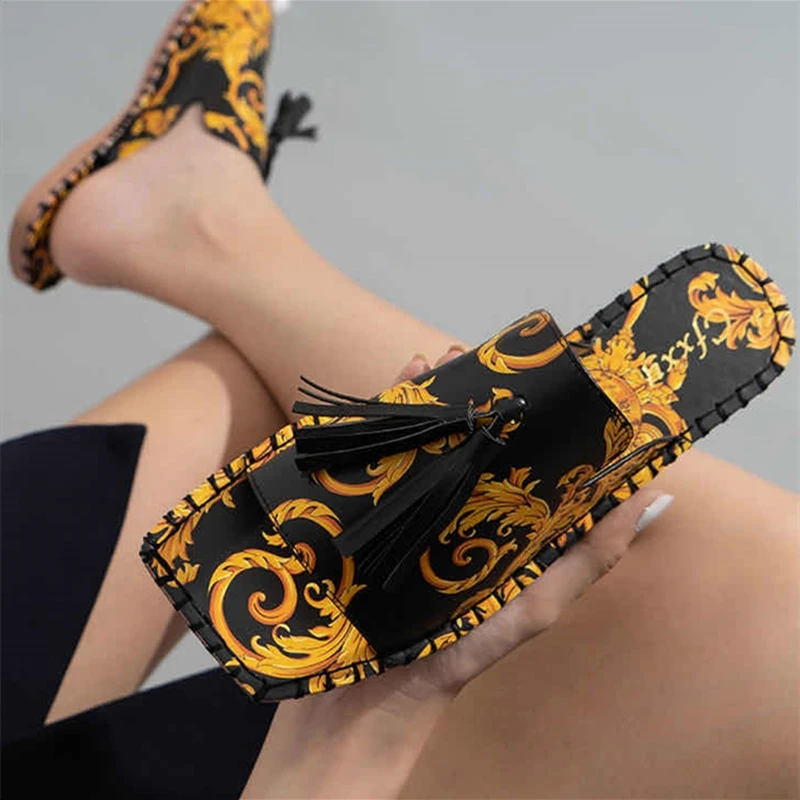 

Женские шлепанцы в стиле ретро с бахромой и квадратным носком