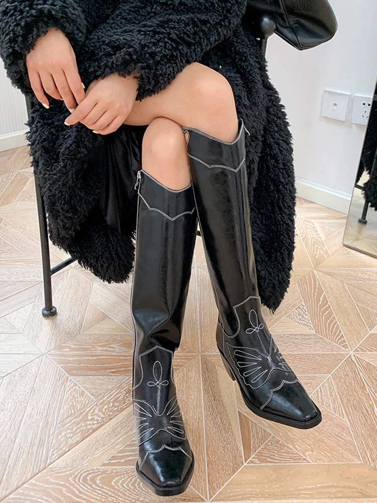 

Stylesowner Western Cowboy Boots Autumn Winter New Square Head Embroidery Thick-heel High Boots 2020 Retro Knight Boots Women