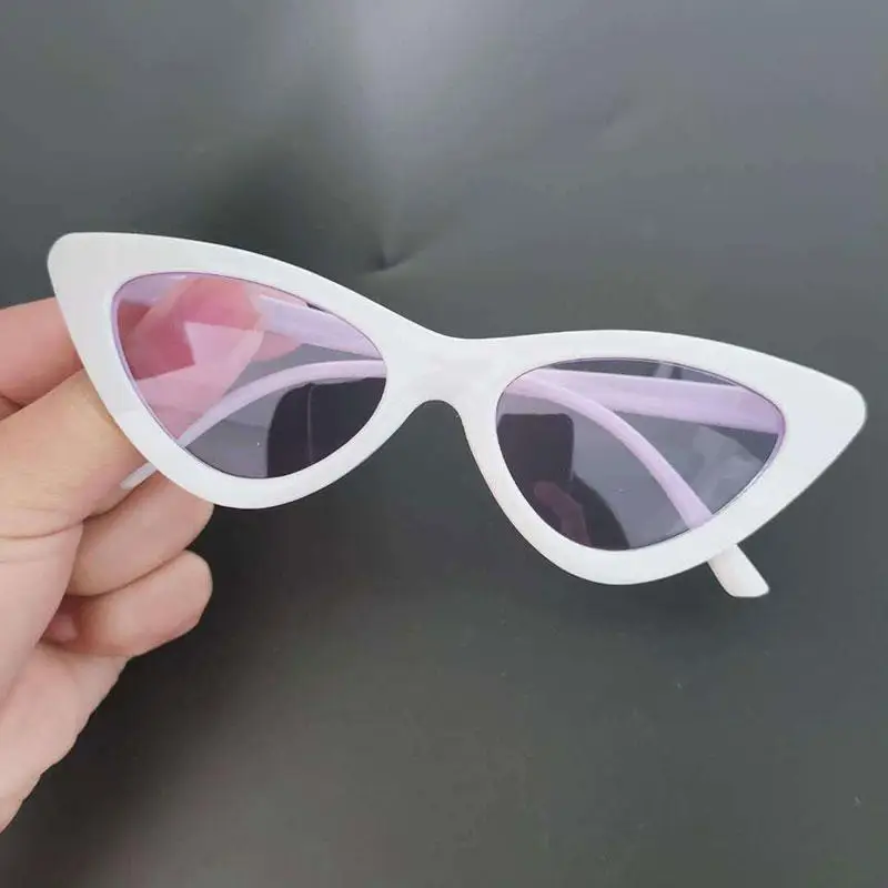

Fashion Color Retro Triangle Cat's Eye Mesh Red Sunglasses Sunshade Ladies Sunglasses