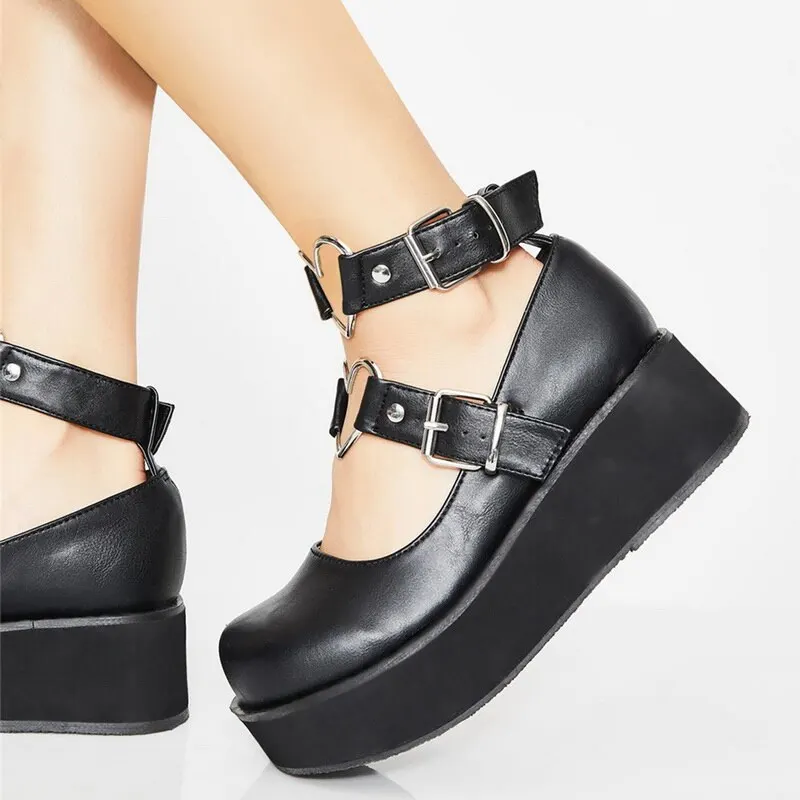 

Large Size 43 Female Lolita Marry Jane Pumps Heart Buckle Platform Cosplay Brand Women Pumps Sweet Punk Cool Shoes Woman Fashion