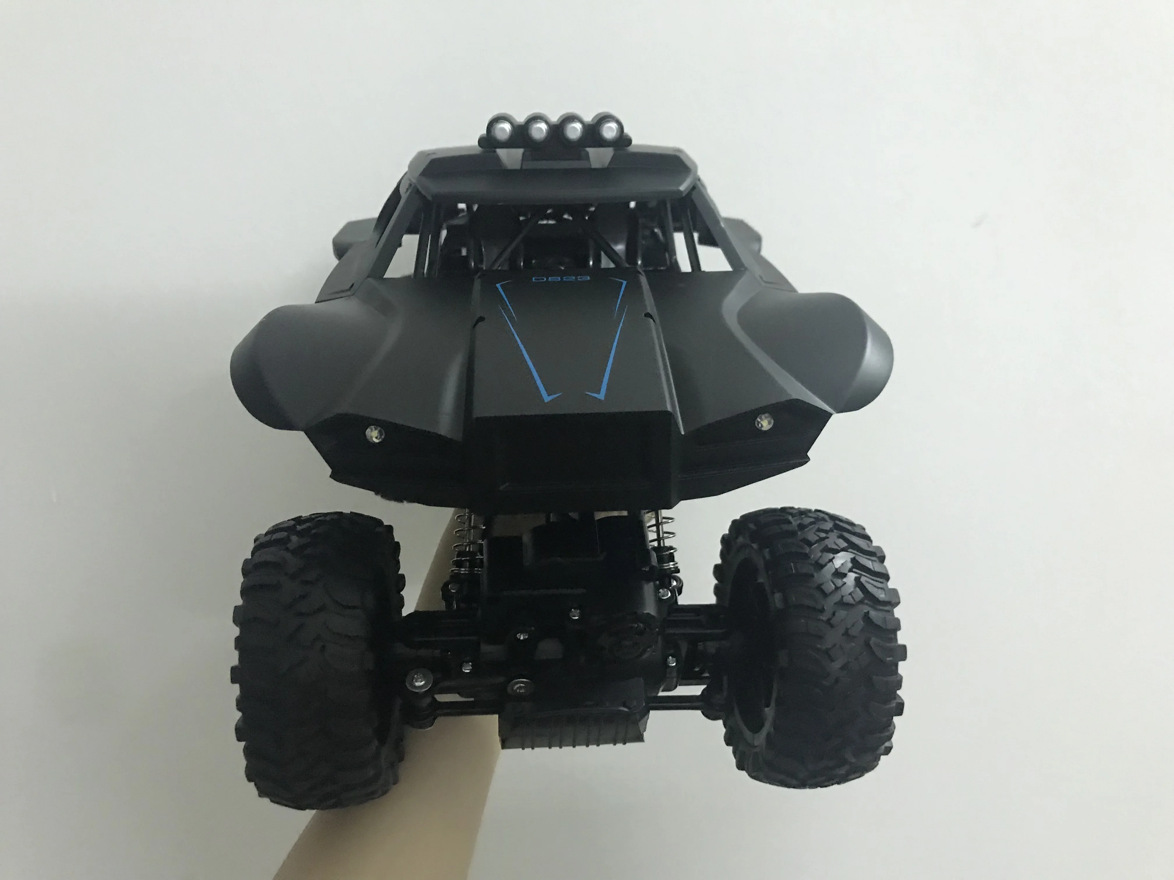 1:12 RC автомобиль Рок Гусеничный пульт дистанционного управления игрушечные машинки на радиоуправлении светодиодная машина на радиоуправлении внедорожные радиоуправляемые машины