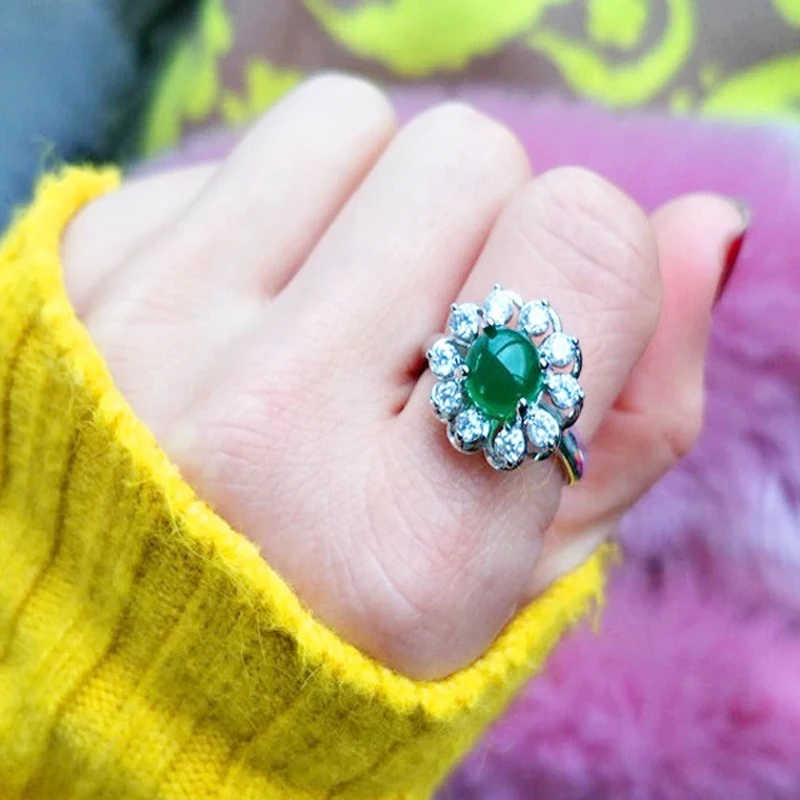 Женское кольцо с изумрудом из серебра 925 пробы | Украшения и аксессуары