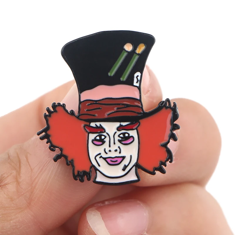 P3639 Dongmanli Mad Hatter металлические эмалированные булавки и броши для женщин и мужчин, ювелирные изделия для футболок, значок с отворотом, детские подарки