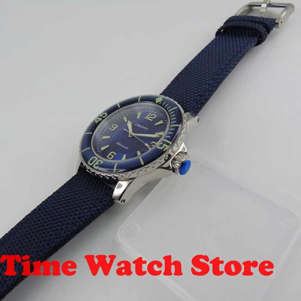 Мужские наручные часы с автоматическим циферблатом синим светящимися стрелками