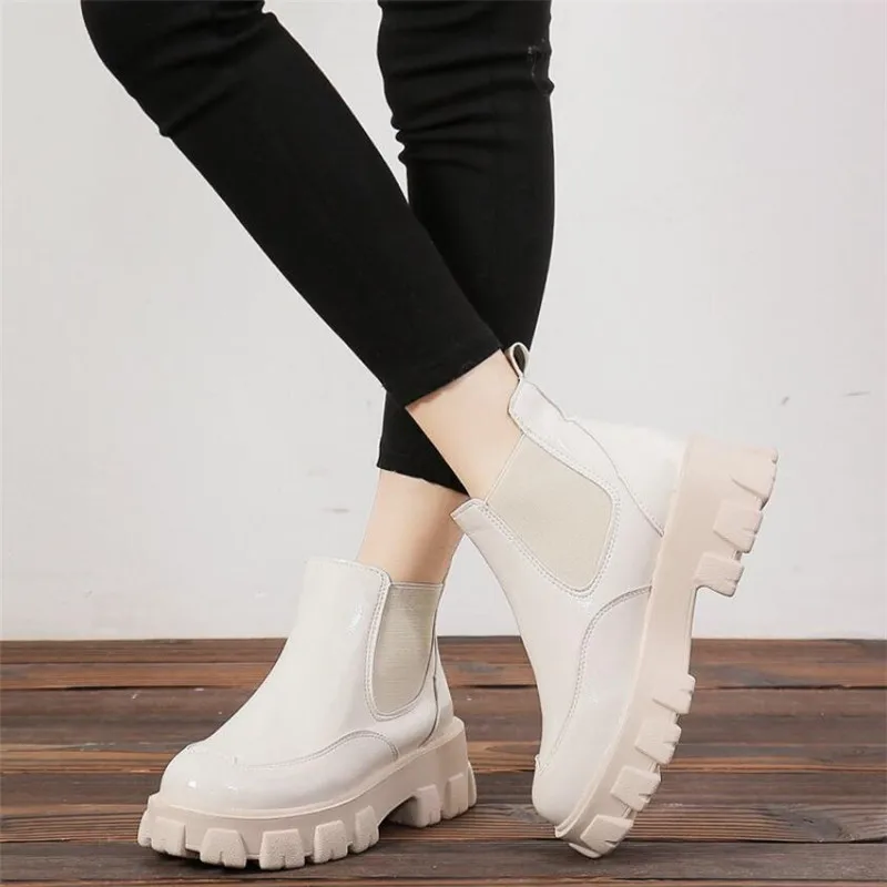 Демисезонные ботильоны из лакированной кожи Женские мотоциклетные ботинки