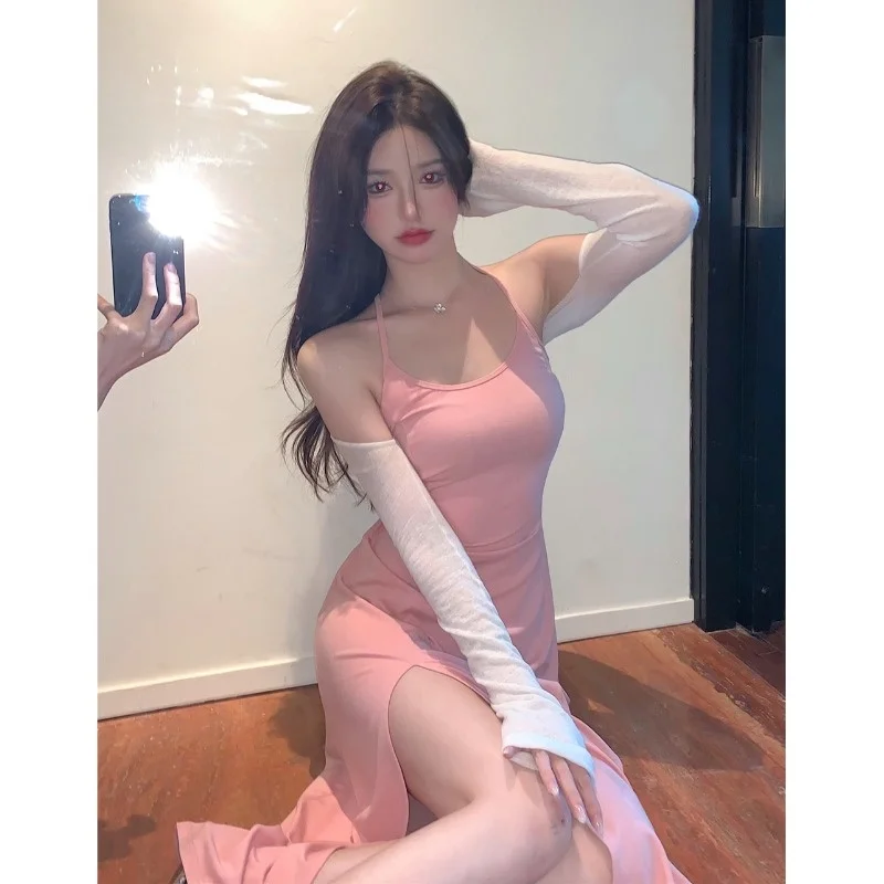 

Женское вечернее платье средней длины, с длинным рукавом