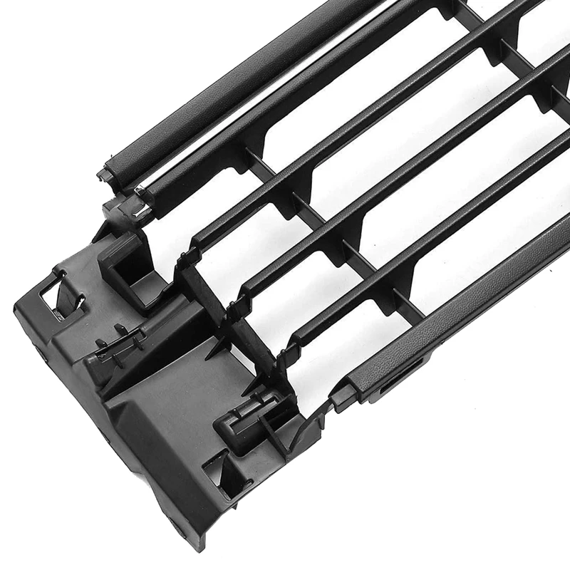 Передний бампер автомобиля нижняя решетка радиатора крышка