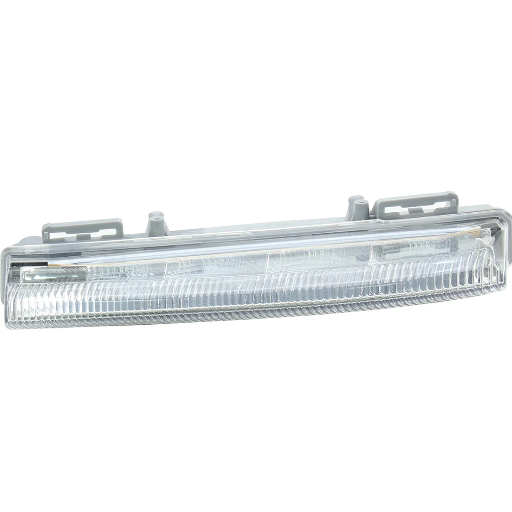 

1 Pair Front Bumper Fog Lights Daytime Running Lamp For W204 NJ88