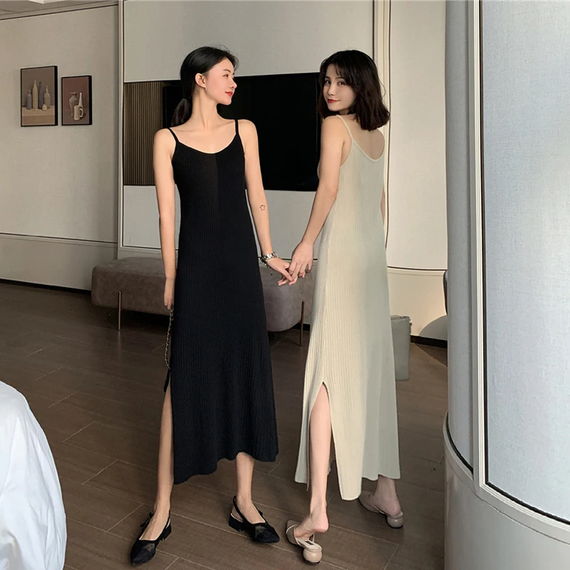 Женское платье-макси на бретелях Черное длинное трикотажное вечерние без