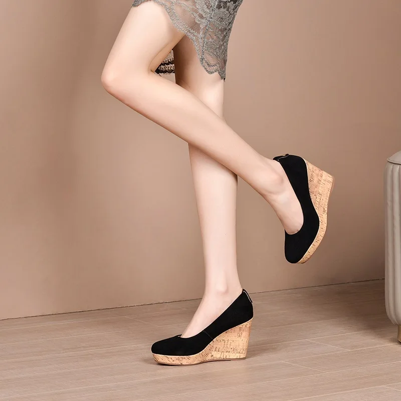 

EGONERY Women New Style Sheep Suede Pumps 2020 Autumn Round Toe Platform Wedges High Heels Woman Shoes Woman Party Fashion Pumps