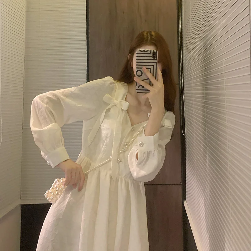 

Design and match light luxury Dress Lady temperament goddess fan French sweet bow white skirt