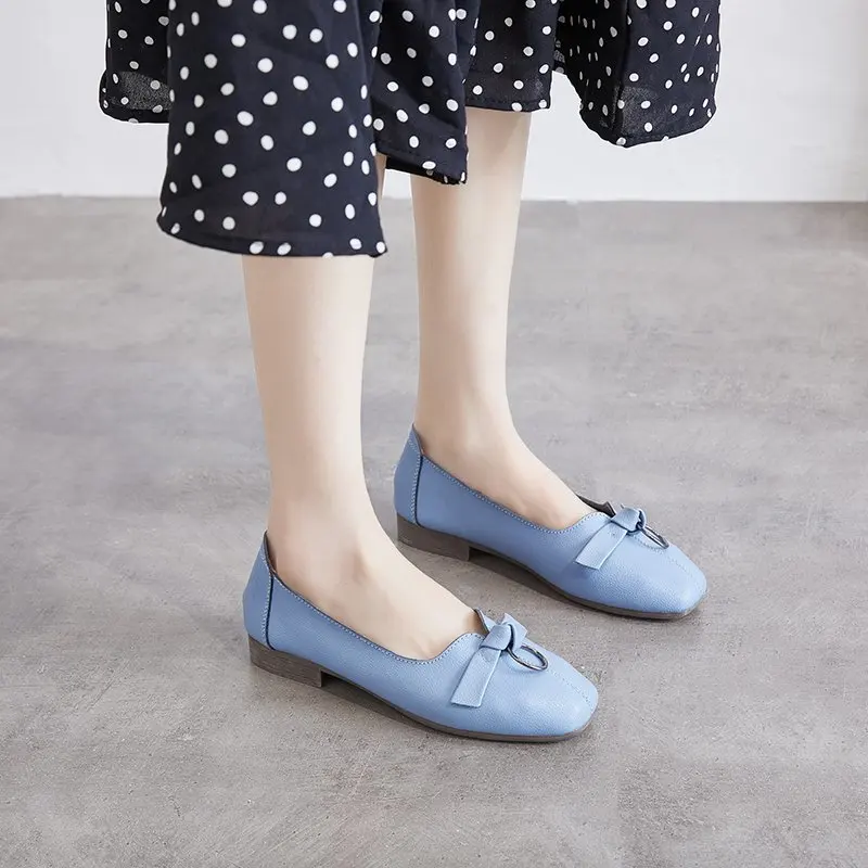 

Women girl Fashionable, compact, exquisite, lightweight and comfortable round button breathable leather fisherman Lazy shoes