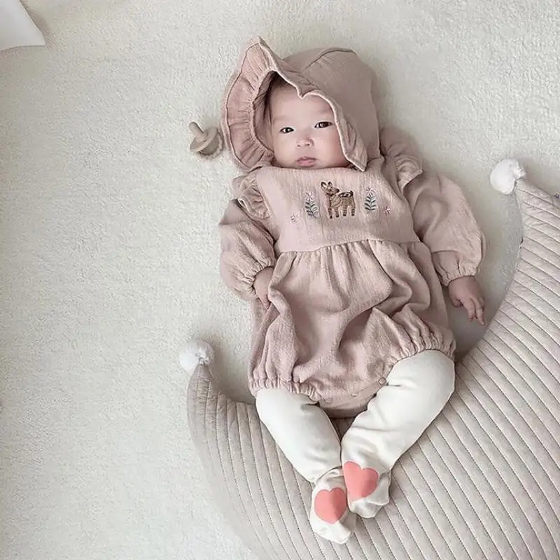 

Боди детское с круглым вырезом, длинным рукавом и вышивкой