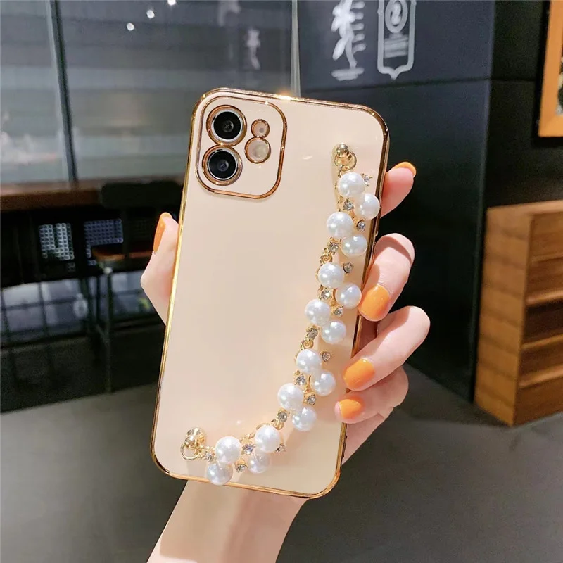 

For iPhone 12 Pro Max Cases 6D Plating Pearl Chain Phone Case For iPhone 11 Pro Max XR XS Max 7 8 Plus X Wrist Band Soft Cover