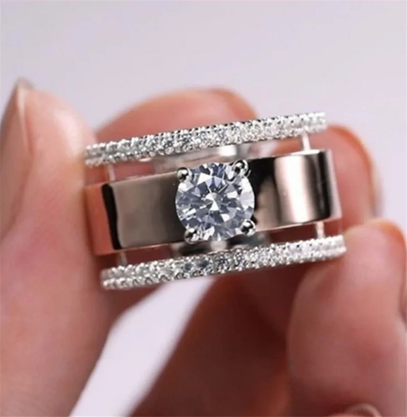 

Elegant Rose Gold Color Two-Tone White Zirconia Crystal Copper Women's Ring For Engagement Wedding Jewelry Accessories Size 6-10