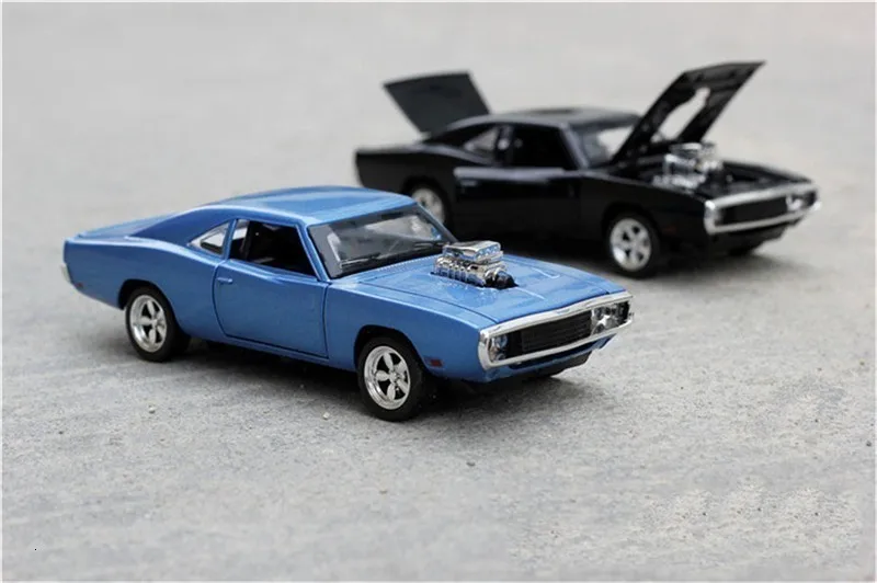 1/32 Форсаж Dodge Зарядное устройство модели автомобилей Литые под давлением сплав лошадей мышечные модели автомобилей со звуковым освещением игрушка подарок для коллекции