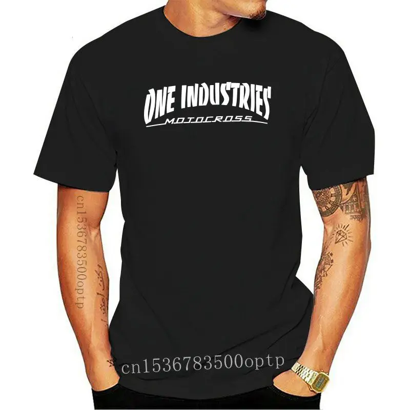 

Мужская черная футболка с принтом в стиле хип-хоп