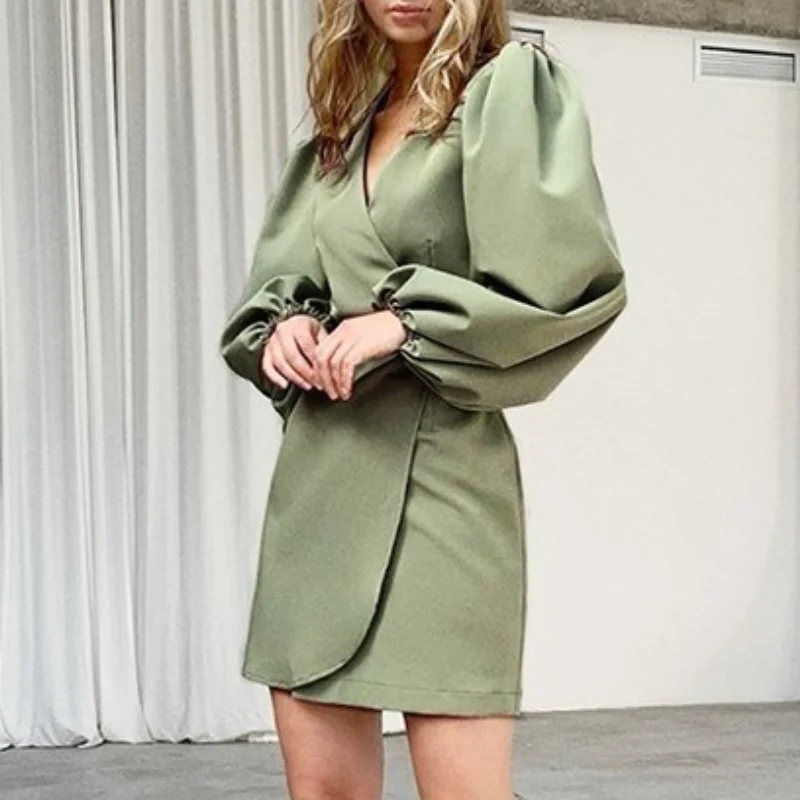 

2021 Autumn Fashion Temperament Solid V-neck High Waist Lantern Sleeve Women's French Dress Long Sleeve Short Skirt Commuter