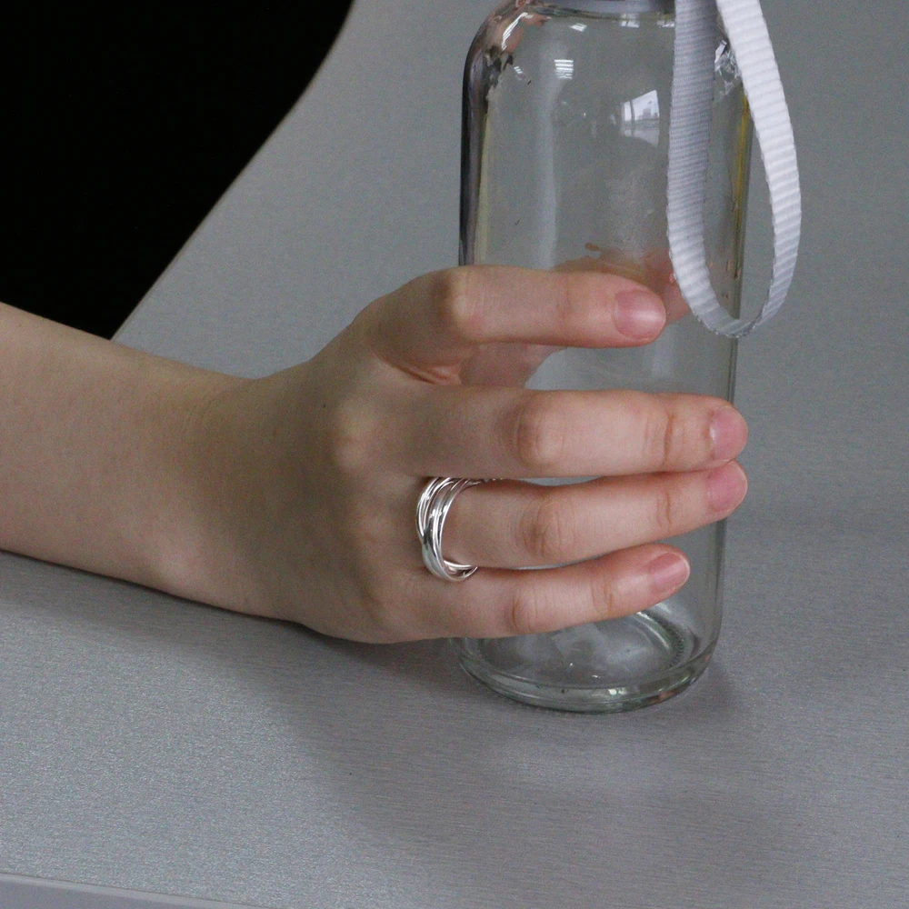 Женское кольцо из серебра 925 пробы классическое блестящее с 5 петлями однотонное