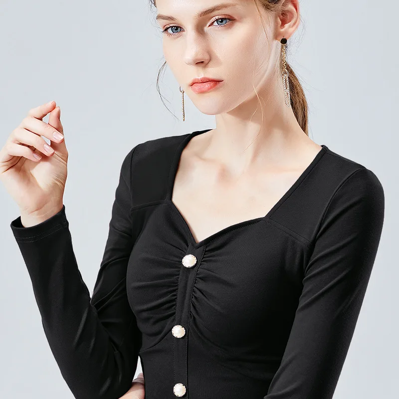 

V-neck base coat for women in autumn and winter with long sleeve T-shirt, pleated foreign style blouse and French clavicle top